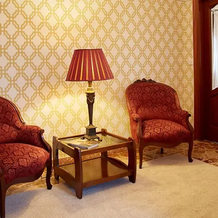 Luxury Singular Rosa Apartman Padrón